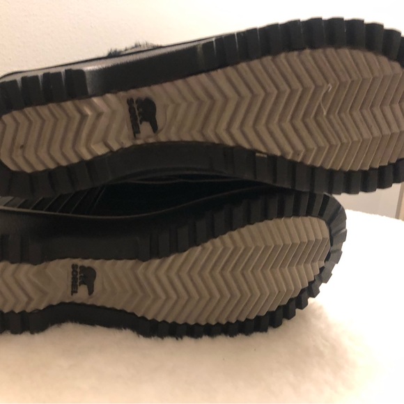Sorel Winter Boots size 8.5 Like New! - Picture 3 of 5